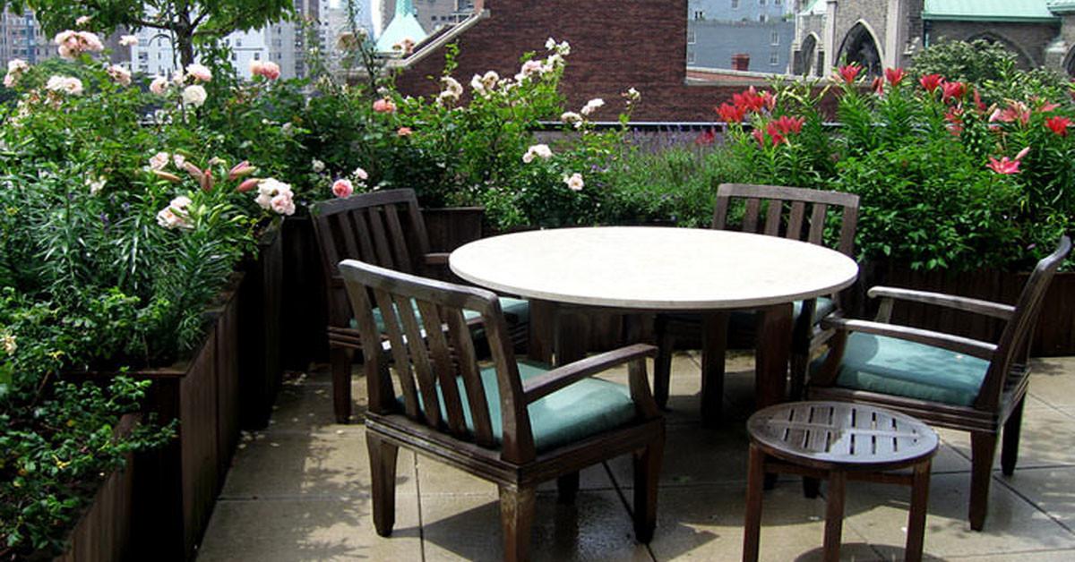 Как да превърнем терасата в красива градина?