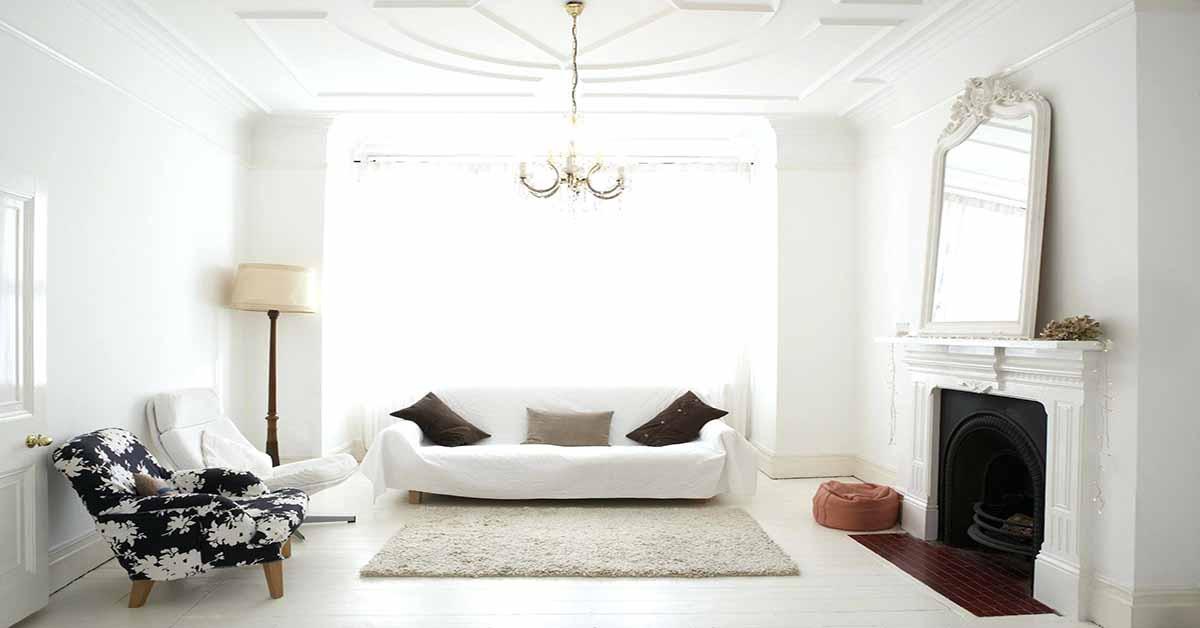 Огледало над камината