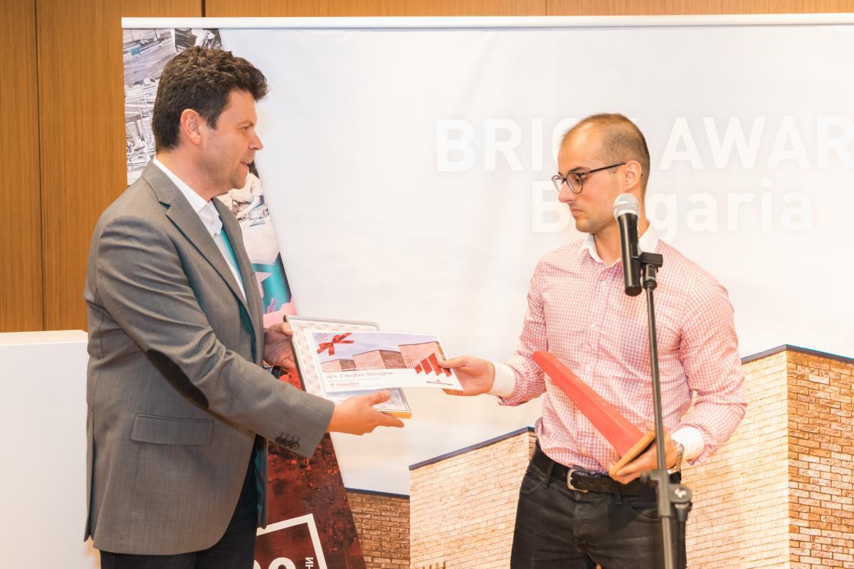 Какво представлява конкурсът Wienerberger Brick Award?