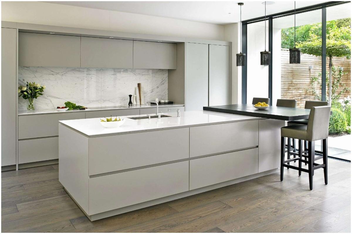 Гладка и семпла визия