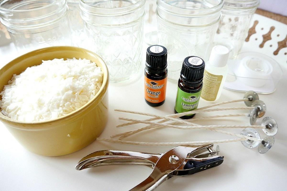 Какво ви е необходимо, за да направите своите флорални свещи?