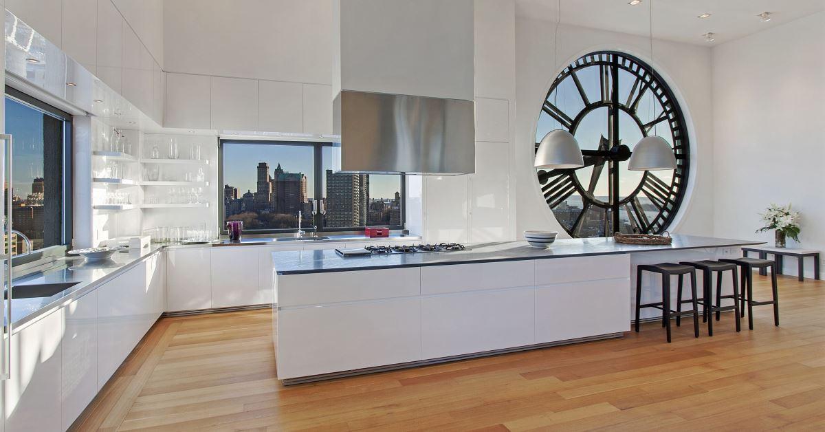 Мебели и декорации от метал: красиви комбинации в интериора