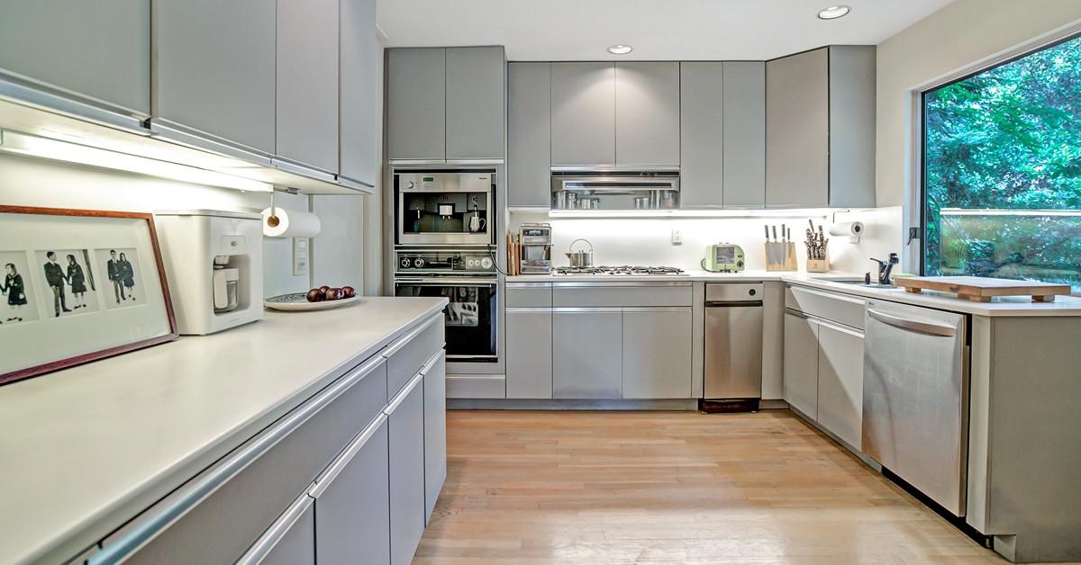 Кухни в стил Баухаус - гарантирано практични и стилни