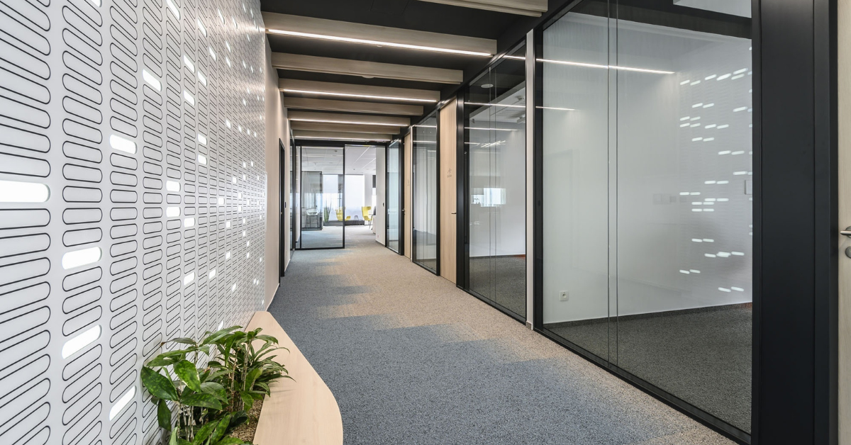 За какво използваме услугите на стъклар?