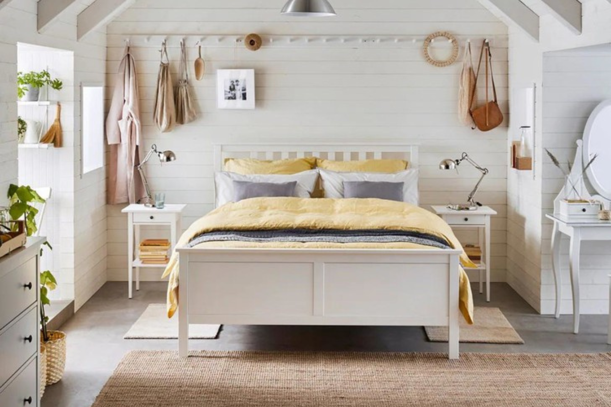 Закачалки  за стената