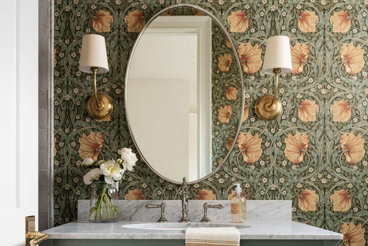 Защо да поставите тапети за баня?