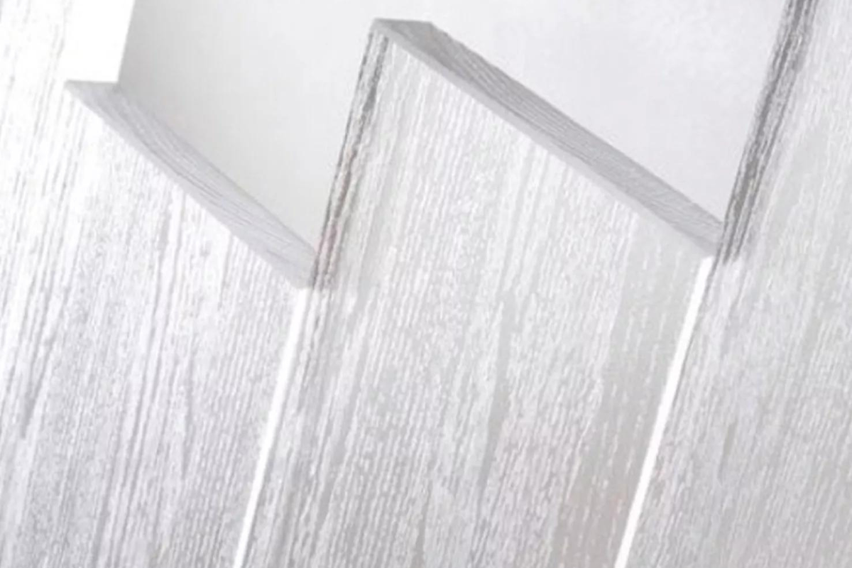 Прозрачно дърво