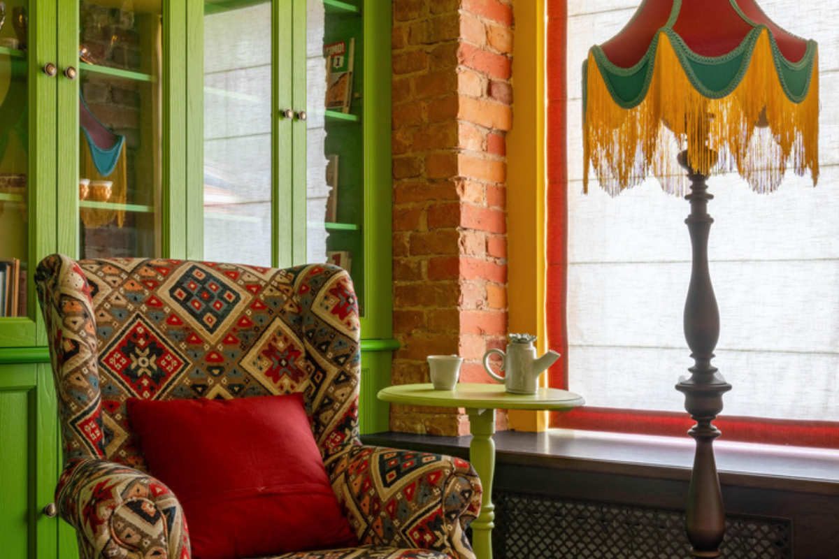 Повече топла светлина