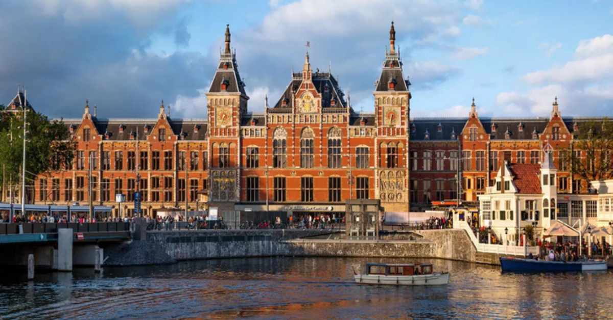 Архитектурни шедьоври - 12 от най-красивите гари в света