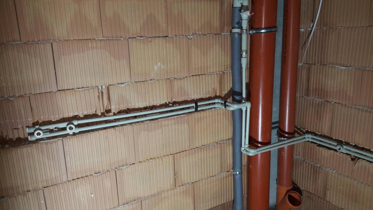 FE722400-4DF9-4E44-9772-2B63499CFDD9