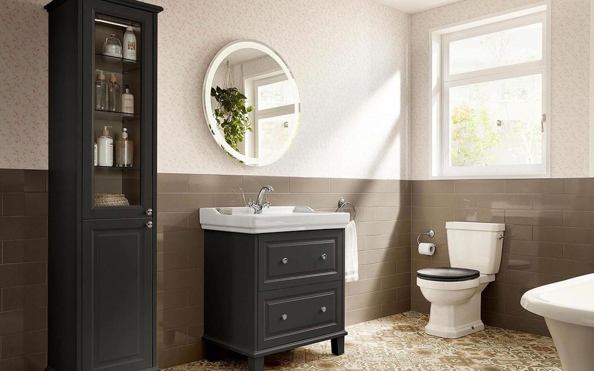 Какво е необходимо да знаете при покупка на колонен шкаф за баня