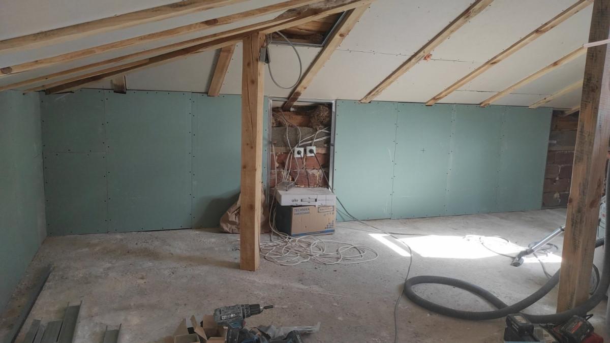 IMG-7371849db094efac741f3461348bc866-V