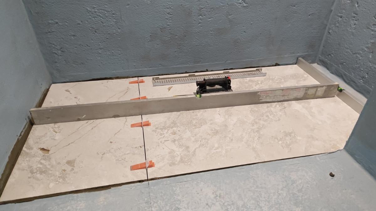 Лепене на гранитогрес