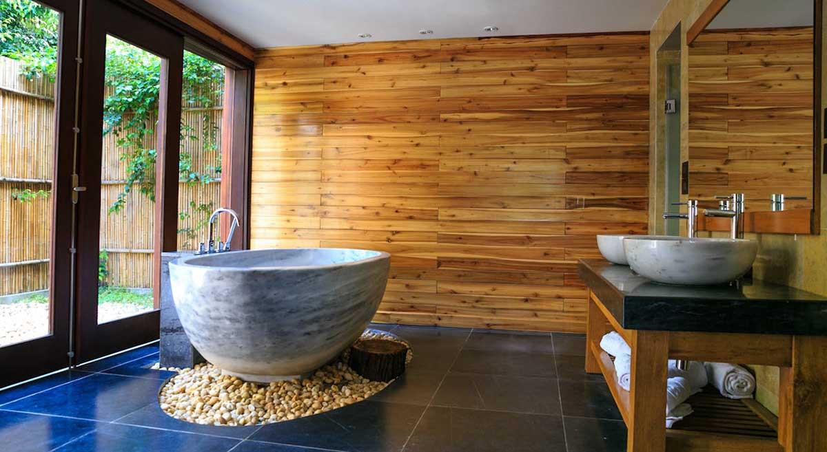 Мухъл по фугите в банята: защо се появява и как да го почисти