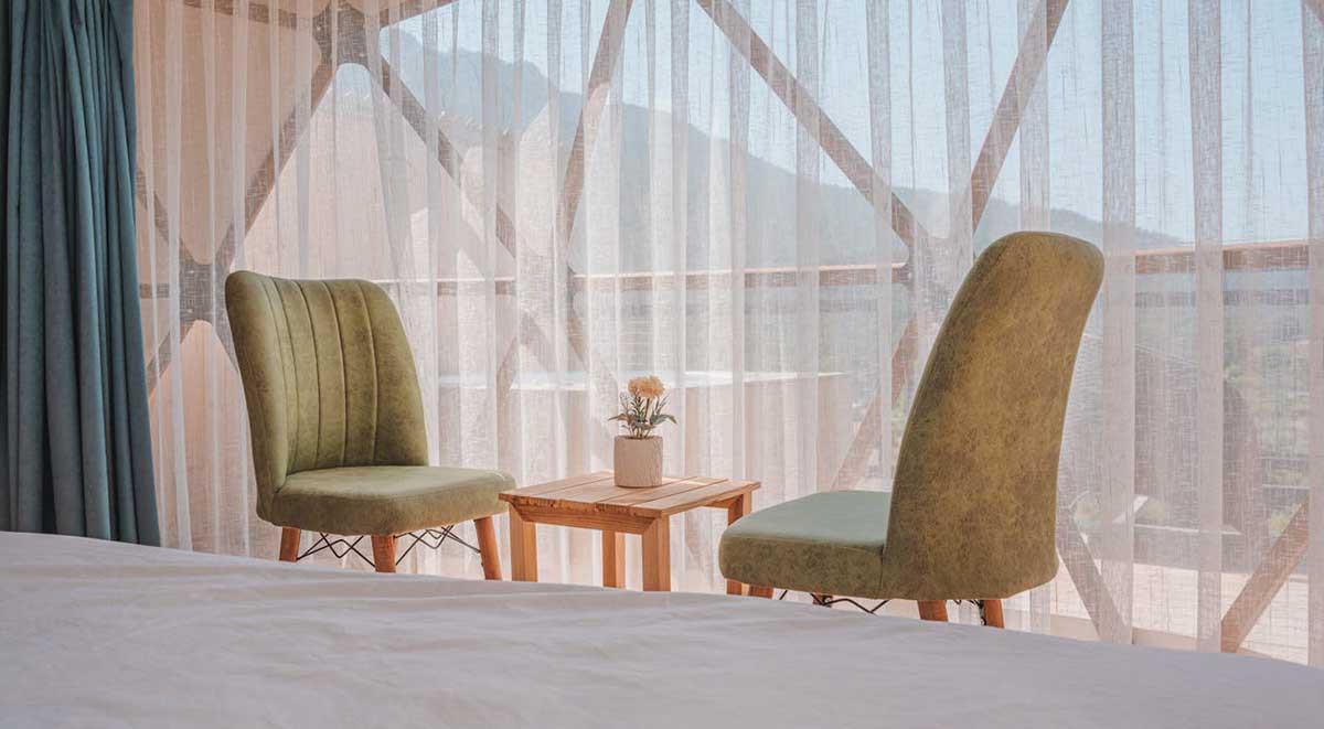 Как да избереш нови завеси според светлината в стаята