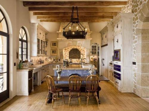 Топлота и хармония, изтъкани от дърво и камък