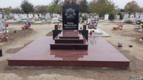 Надгробен паметник