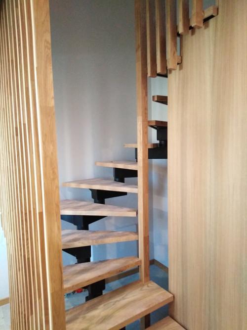 Дървена облицовк на стълби