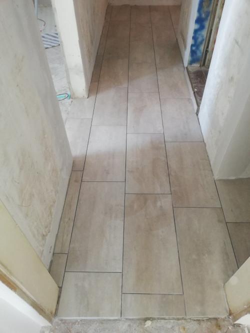 Плочки в коридор