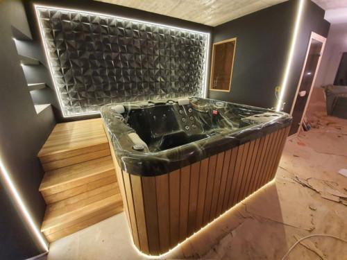 020dd2ae-c3f5-4705-9315-e7a49891d827