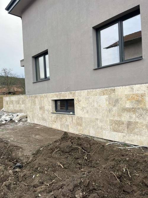 IMG-28706656289eabcd84e788db308cfa13-V