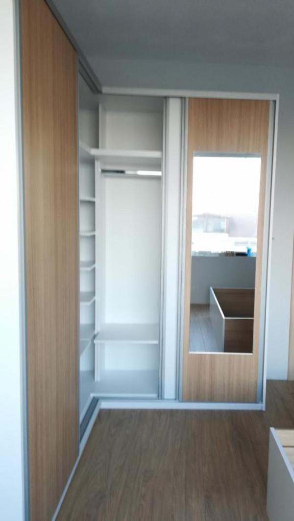 ЪГЛОВ ГАРДЕРОБ "НИКОЛ"