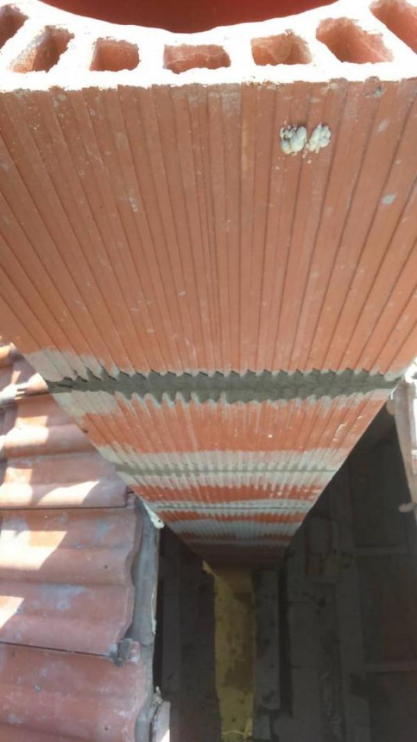 Прясно изграден комин ,поглед отгоре..