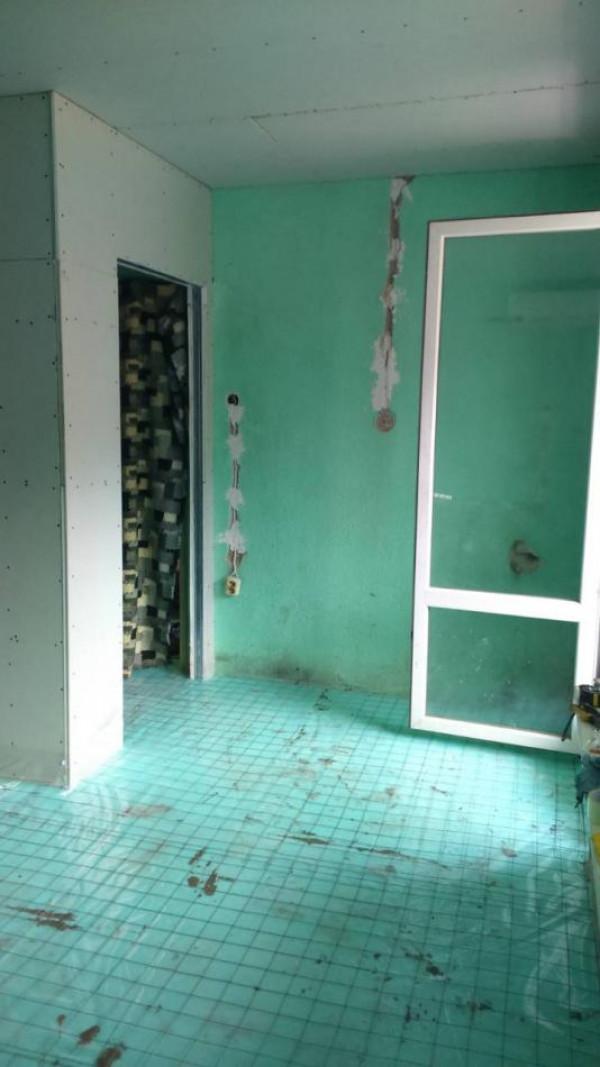 Таван ,стени гипскартон,електроинсталация,топлоизолация на под с фибран ,армировка и найлон.. новини