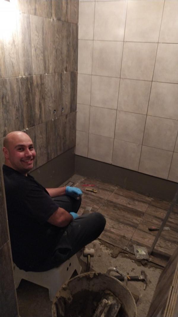 Лепене на плочки-Баня.