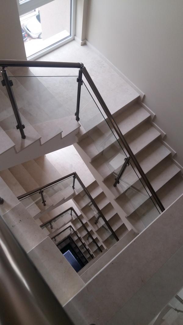 Модел стъкло стълбище с прозрачен триплекс 8 мм