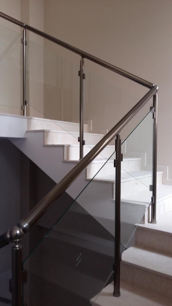 Инженеринг АД стълбище