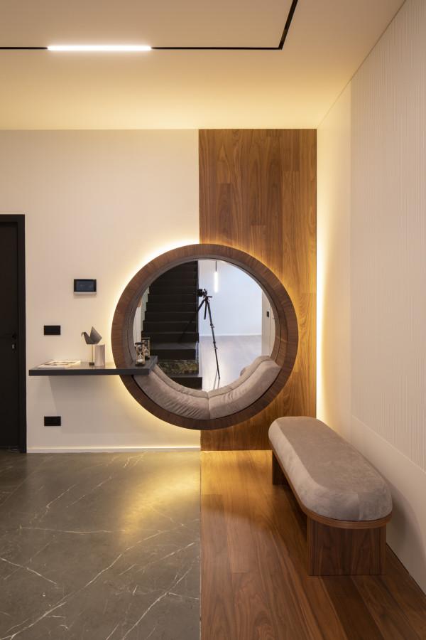 Антре и монтаж на паркет по стена