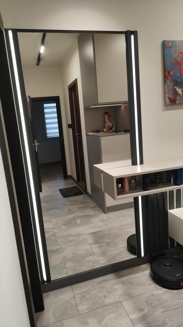 Коридор в панелен апартамент