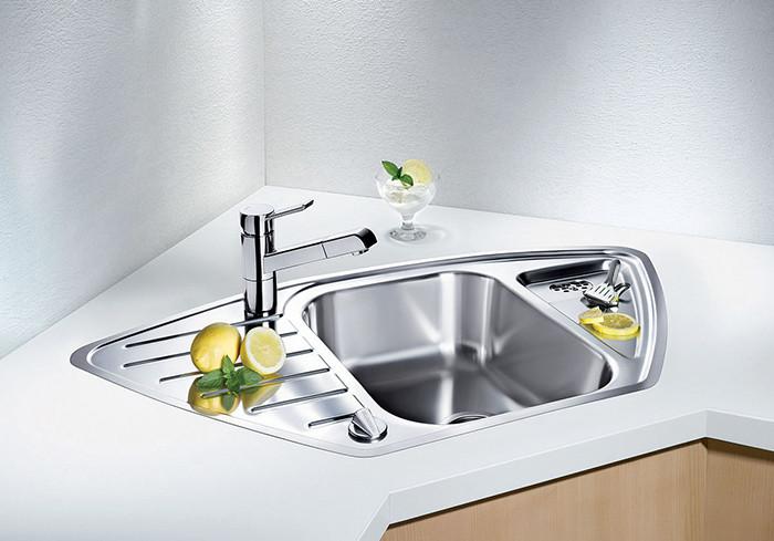 "Затворете" мивката в ъгъла