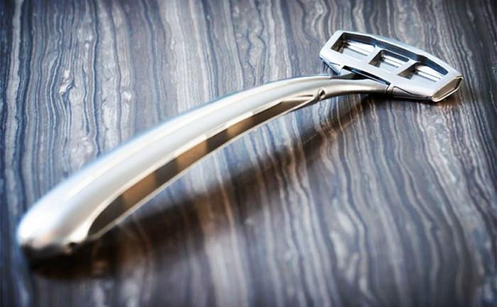 Необикновено ножче?