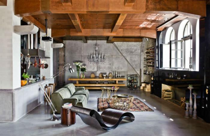 Модерен кухненски кът насред старинна атмосфера