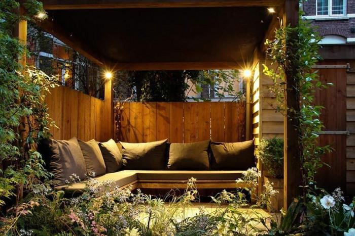 Важната роля на подходящото осветление в двора