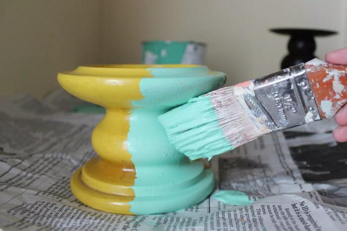 Стъпка 3: Нанесете първия слой боя