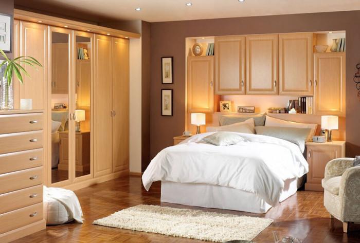 Спалня, впечатляваща с функционалност и естетика