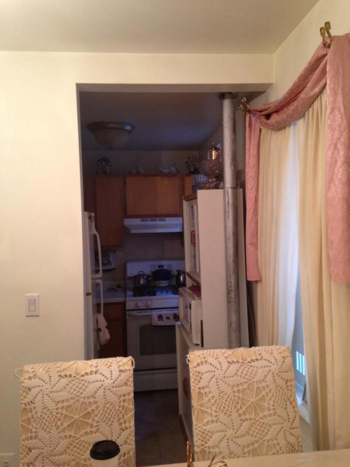 Кухнята преди преустройството