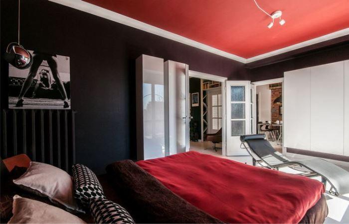 Спалня с цветно пиршество