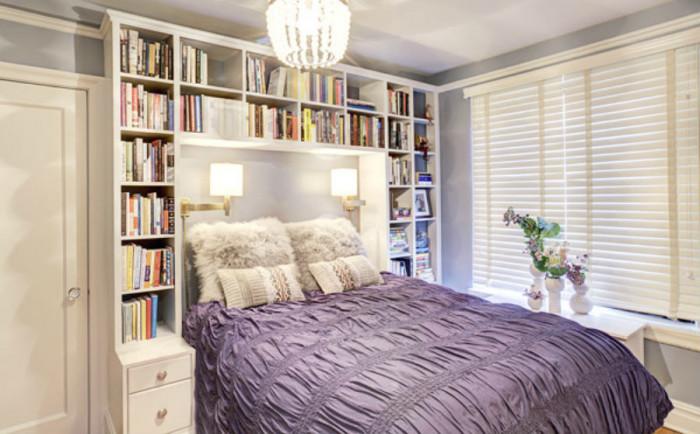 Книгите пристигат, за да внесат личния почерк на новите собственици