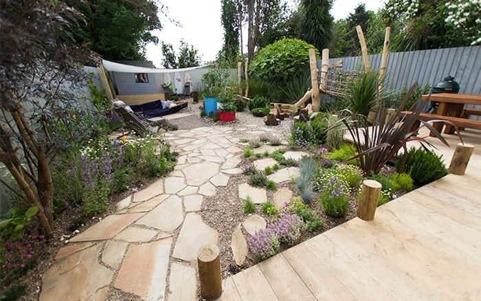 Оформяне на двора в различни стилове