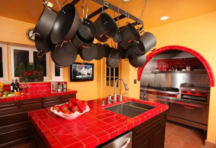 Оранжевото - най-добрият приятел на червеното