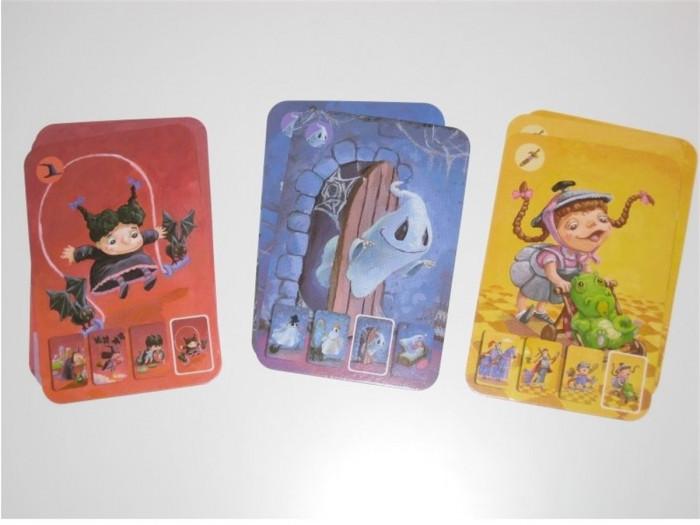 Приказно семейство, събрало се на игра на карти