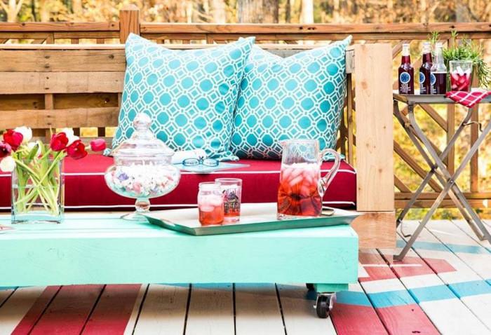 Освежете старите мебели от палети с тези интригуващи детайли