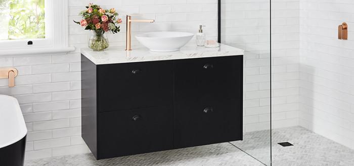 Нисък шкаф за баня