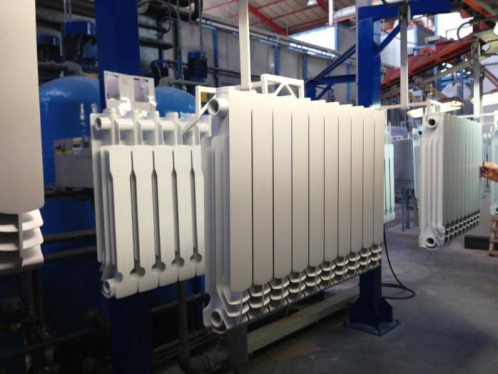 Рискове при обезвъздушаване на радиаторите за парно един по един