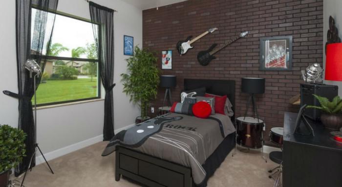 Поканете китарата в спалнята