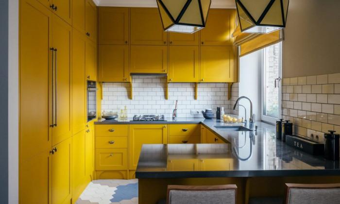 Жълтото - перфектният цвят за шкафовете